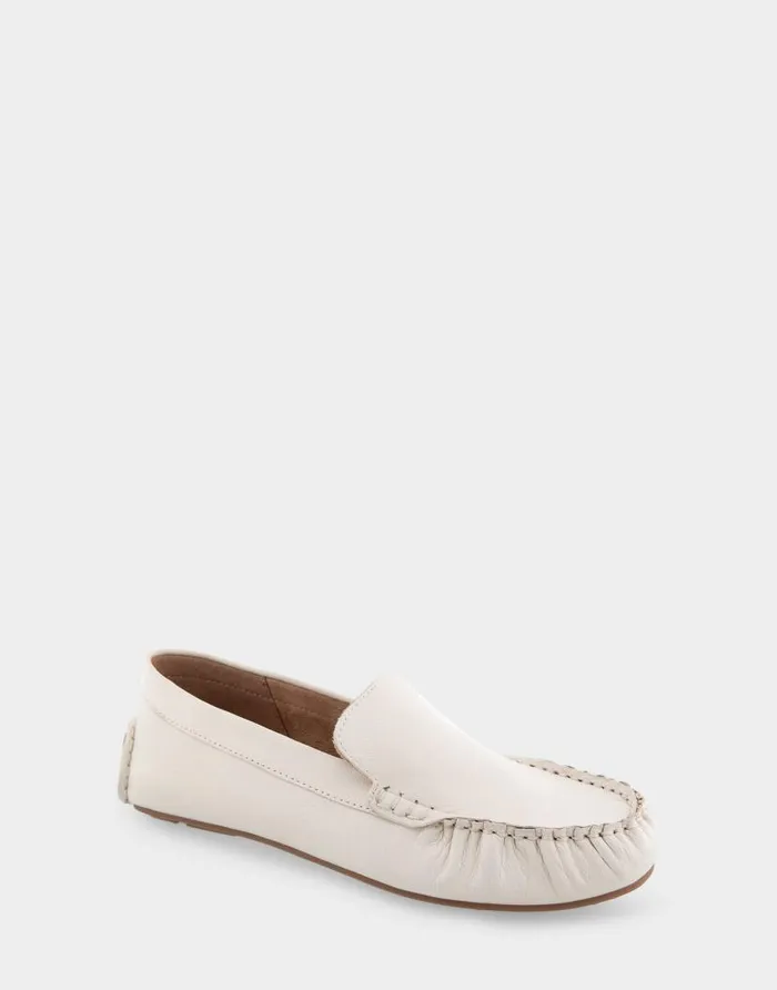 Aerosoles Comfortable Women039s Driver In Eggnog Leather Eggnog Leather Women Loafers