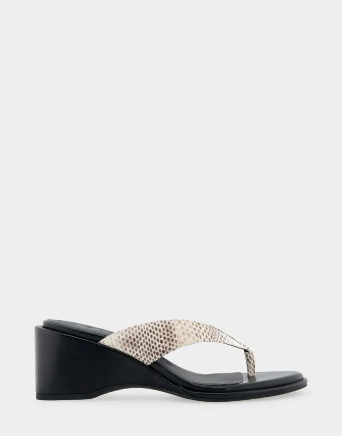 Aerosoles Comfortable Women039s Wedge Thong Sandal In Roccia Snake Print Leather Roccia Snake Print Leather Women Dress Aerosoles Comfortable Women039s Wedge Thong Sandal In Roccia Snake Print Leather Roccia Snake Print Leather Women Dress