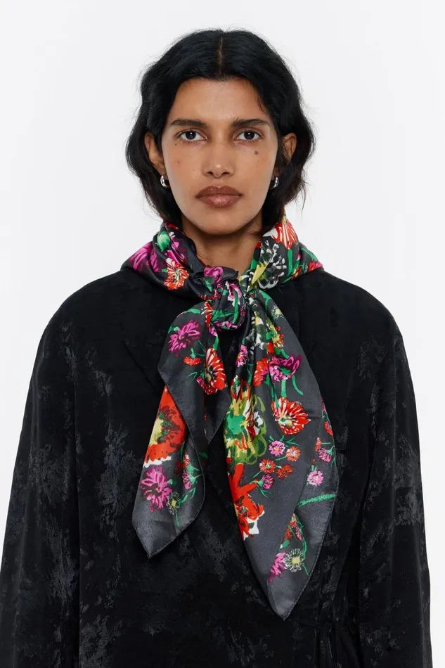 Anthracite Painted Flowers Scarf Anthracite Women Bimba Y Lola Scarves Anthracite Painted Flowers Scarf Anthracite Women Bimba Y Lola Scarves