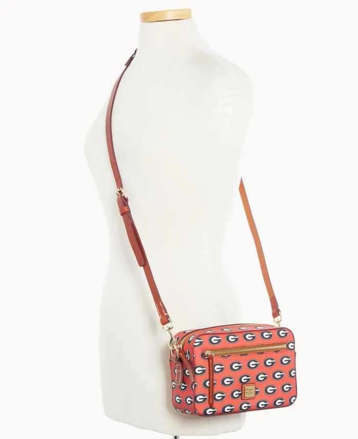 Collegiate University Of Georgia Camera Zip Crossbody U Of Georgia Woman Dooney and Bourke Crossbodies Collegiate University Of Georgia Camera Zip Crossbody U Of Georgia Woman Dooney and Bourke Crossbodies