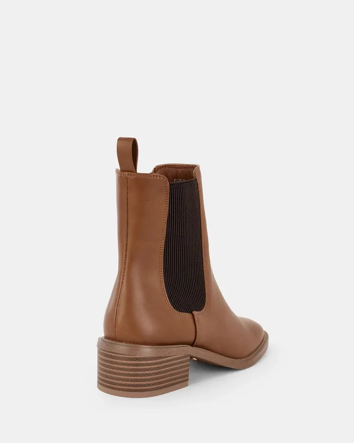 DESIGNATION TAN Slip On Boots Women Ankle Boots NOVO Shoes