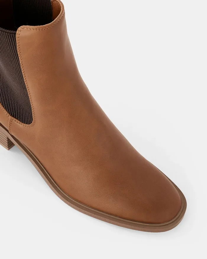 DESIGNATION TAN Slip On Boots Women Ankle Boots NOVO Shoes