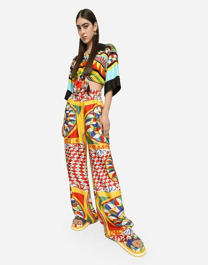 Dolce and Gabbana Shirts And Tops Women Short Carrettoprint Twill Shirt With Knot Detail Multicolor Dolce and Gabbana Shirts And Tops Women Short Carrettoprint Twill Shirt With Knot Detail Multicolor