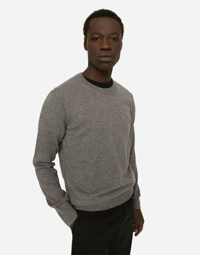 Dolce and Gabbana Sweaters And Cardigans Men Cashmere Roundneck Sweater Grey Dolce and Gabbana Sweaters And Cardigans Men Cashmere Roundneck Sweater Grey