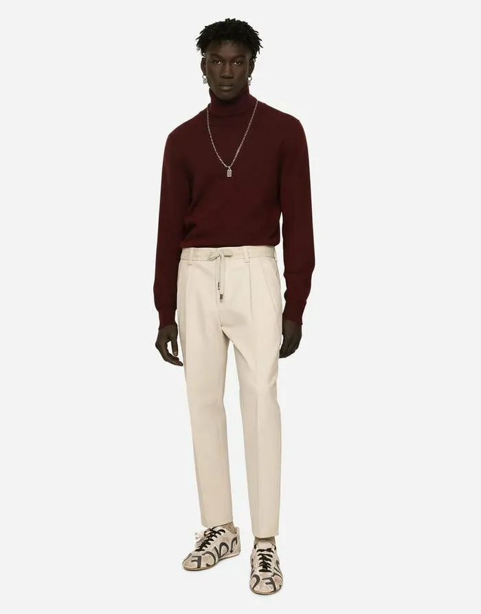 Dolce and Gabbana Sweaters And Cardigans Men Cashmere Turtleneck Sweater Bordeaux Dolce and Gabbana Sweaters And Cardigans Men Cashmere Turtleneck Sweater Bordeaux