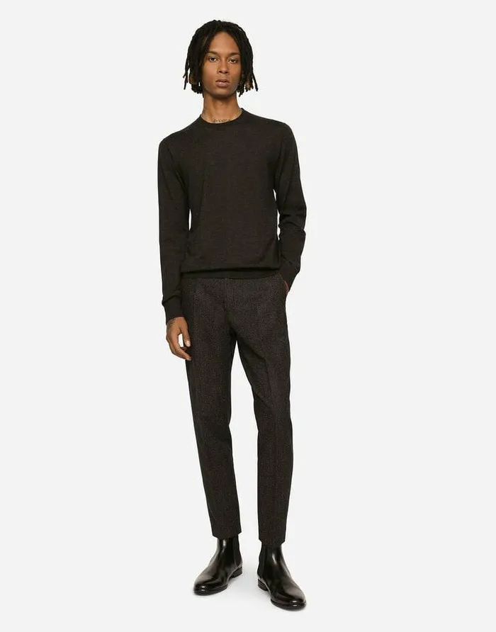 Dolce and Gabbana Sweaters And Cardigans Men Crewneck Sweater In Cashmere Grey Dolce and Gabbana Sweaters And Cardigans Men Crewneck Sweater In Cashmere Grey