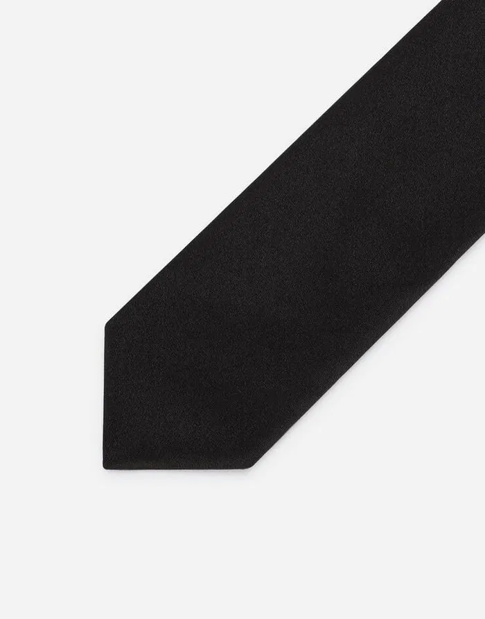Dolce and Gabbana Ties And Pocket Squares Men 6cm Blade Tie In Silk Black Dolce and Gabbana Ties And Pocket Squares Men 6cm Blade Tie In Silk Black