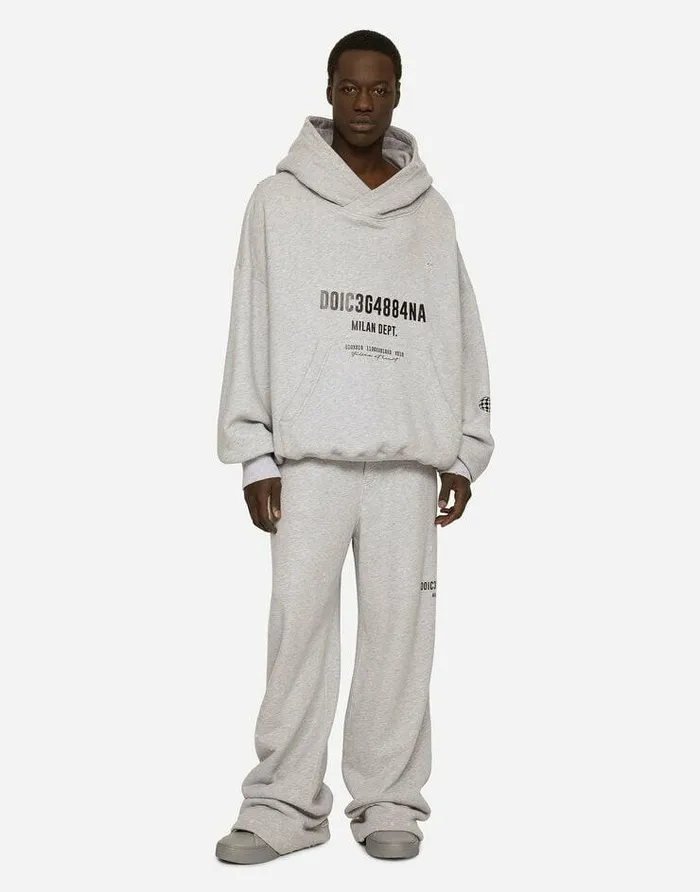 Dolce and Gabbana Trousers And Shorts Men Printed Jogging Pants With Small Abrasions Grey Dolce and Gabbana Trousers And Shorts Men Printed Jogging Pants With Small Abrasions Grey