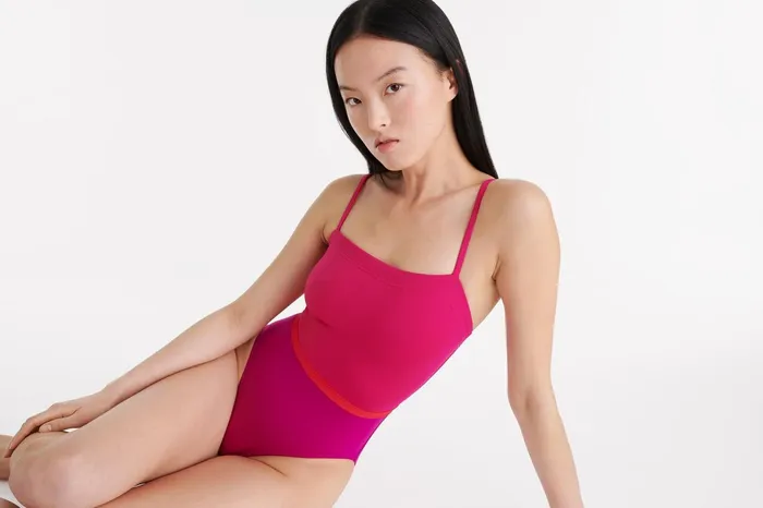 ERES Ara Tank OnePiece SmileLogoSunset Women OnePiece Swimsuits