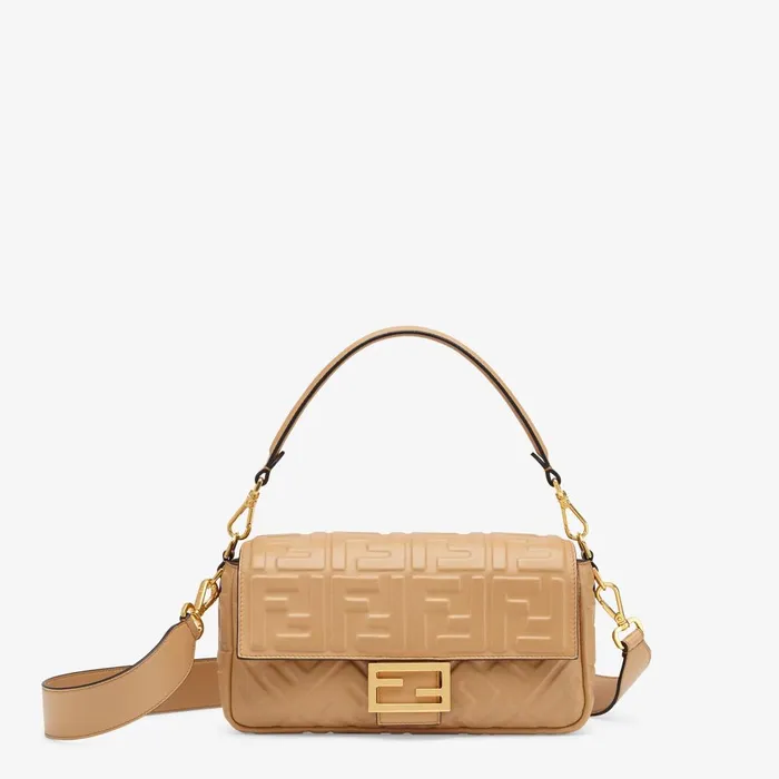 Fendi Shoulder and Crossbody Bags Baguette Beige Leather Bag 8211 Women