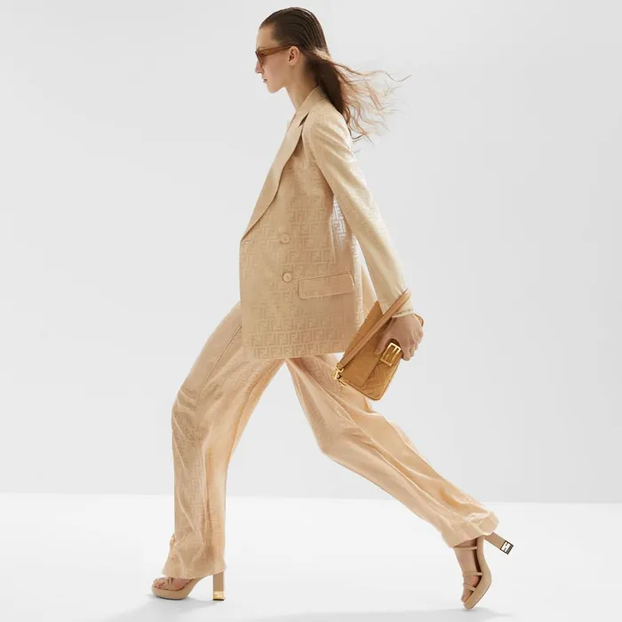 Fendi Shoulder and Crossbody Bags Baguette Beige Leather Bag 8211 Women