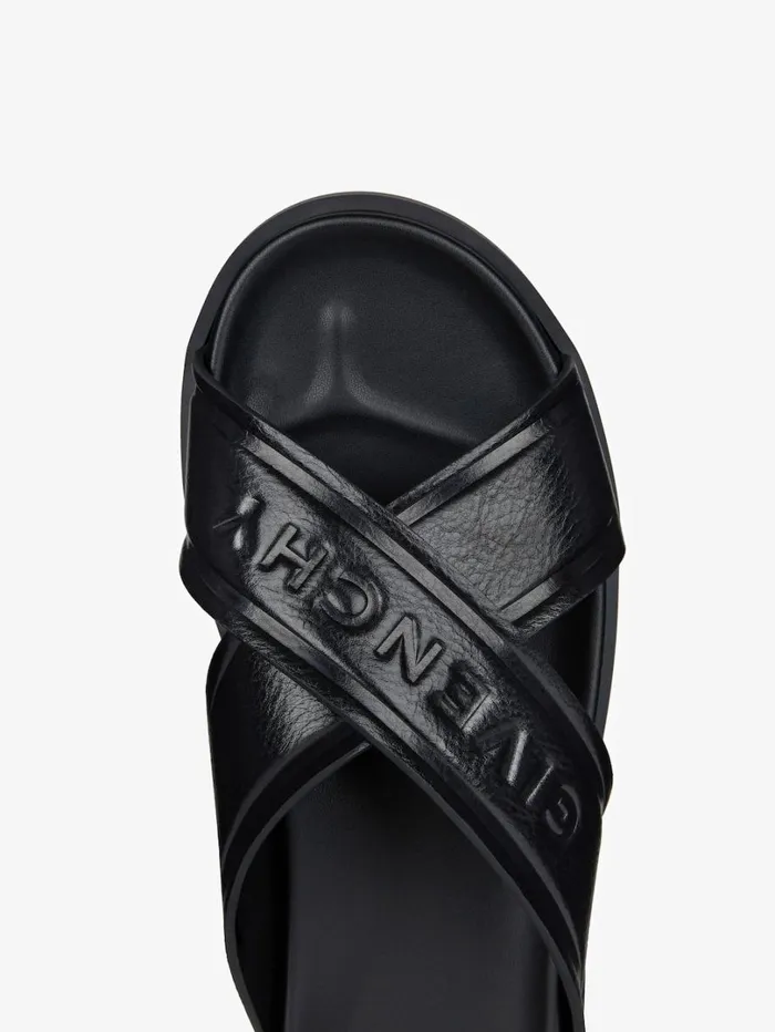 Givenchy G Plage Flat Sandals With Crossed Straps In Leather Black Men Slides and Sandals Givenchy G Plage Flat Sandals With Crossed Straps In Leather Black Men Slides and Sandals