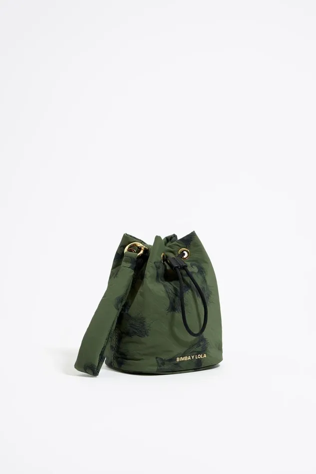 Khaki Pencil Greyhound Print Nylon Bucket Bag Galgo Lapiz Green Women Bimba Y Lola Vanity Pouches Khaki Pencil Greyhound Print Nylon Bucket Bag Galgo Lapiz Green Women Bimba Y Lola Vanity Pouches