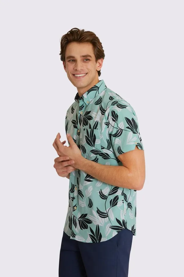 Men Ben Sherman Archive Print Shirts Floral Print ShortSleeve Shirt 8211 Eggshell Men Ben Sherman Archive Print Shirts Floral Print ShortSleeve Shirt 8211 Eggshell