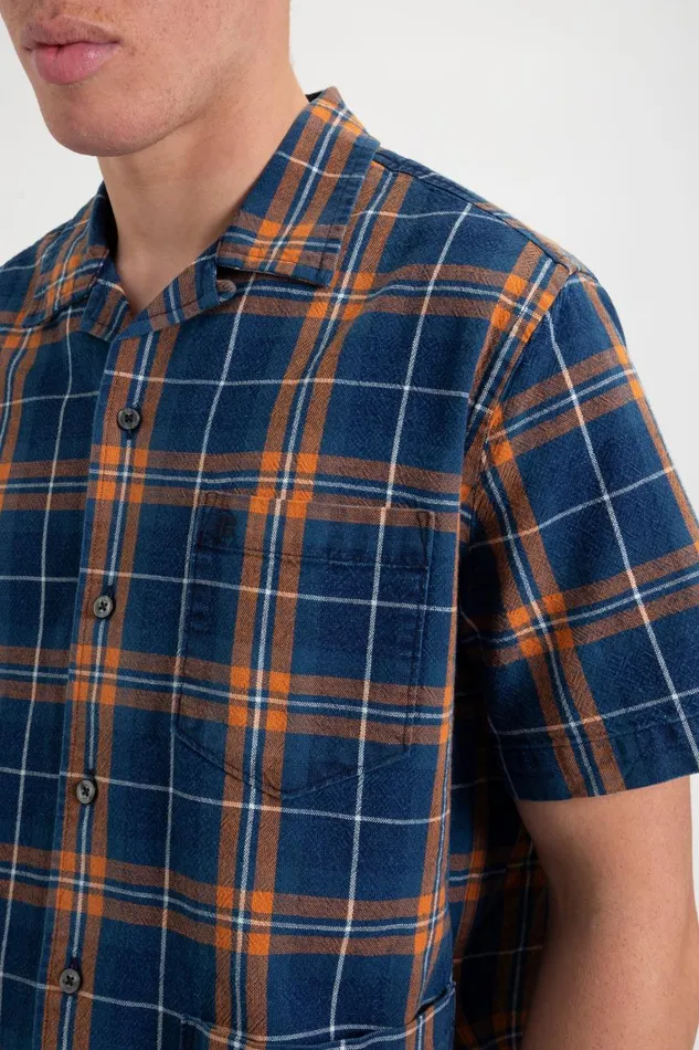 Men Ben Sherman Heritage Check Shirts Dalston Blues Summer ShortSleeve Check Camp Shirt Men Ben Sherman Heritage Check Shirts Dalston Blues Summer ShortSleeve Check Camp Shirt