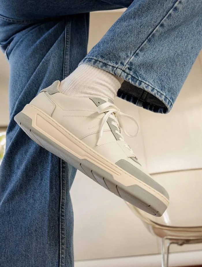 Men Sneakers Bobbies Cyrus Off White and Frosty Blue