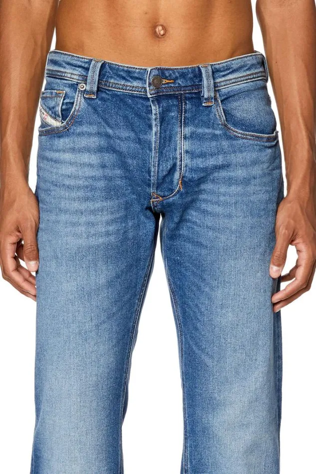 Men Straight Jeans 1985 Larkee 0enat Medium Blue Diesel Straight Men Straight Jeans 1985 Larkee 0enat Medium Blue Diesel Straight