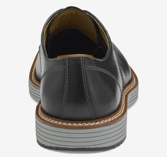 Men Upton Plain Toe Black Full Grain JohnstonandMurphy LaceUps Men Upton Plain Toe Black Full Grain JohnstonandMurphy LaceUps
