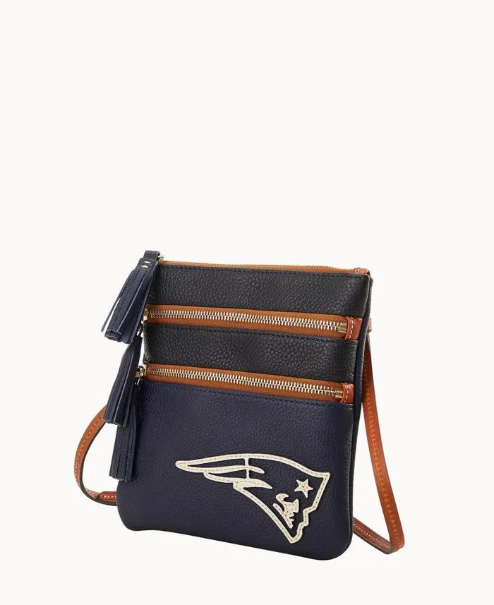 NFL Patriots Triple Zip Crossbody Patriots Woman Dooney and Bourke Crossbodies NFL Patriots Triple Zip Crossbody Patriots Woman Dooney and Bourke Crossbodies