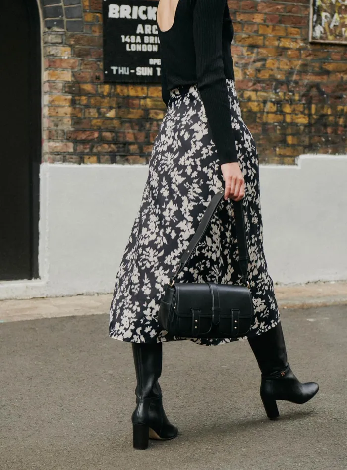 Petite Mendigote Skirts and Shorts Fw24 Jupe Midi Janine Floral Black 8211 Women
