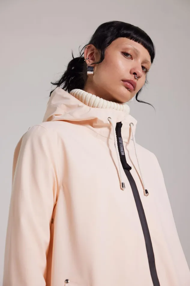 Raincoats Women Stutterheim Mosebacke Lightweight Matte Zip Raincoat Peach