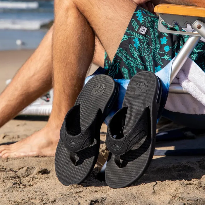 Reef Flip Flops Fanning All Black 8211 Men Reef Flip Flops Fanning All Black 8211 Men