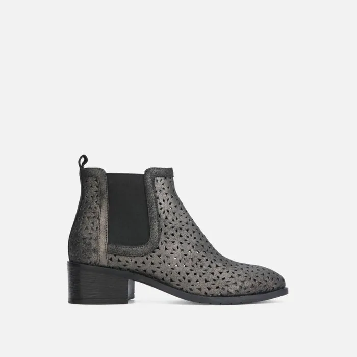 Salt Metallic Cutout Detail Chelsea Boot Pewter Women Kenneth Cole Boots Booties