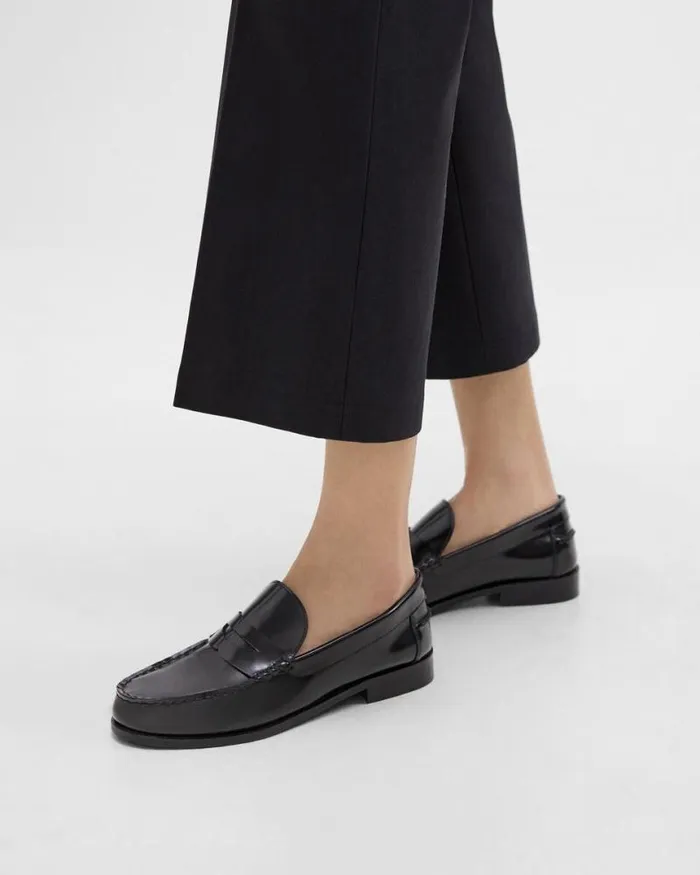 Shoes Women Theory City Loafer In Leather Black