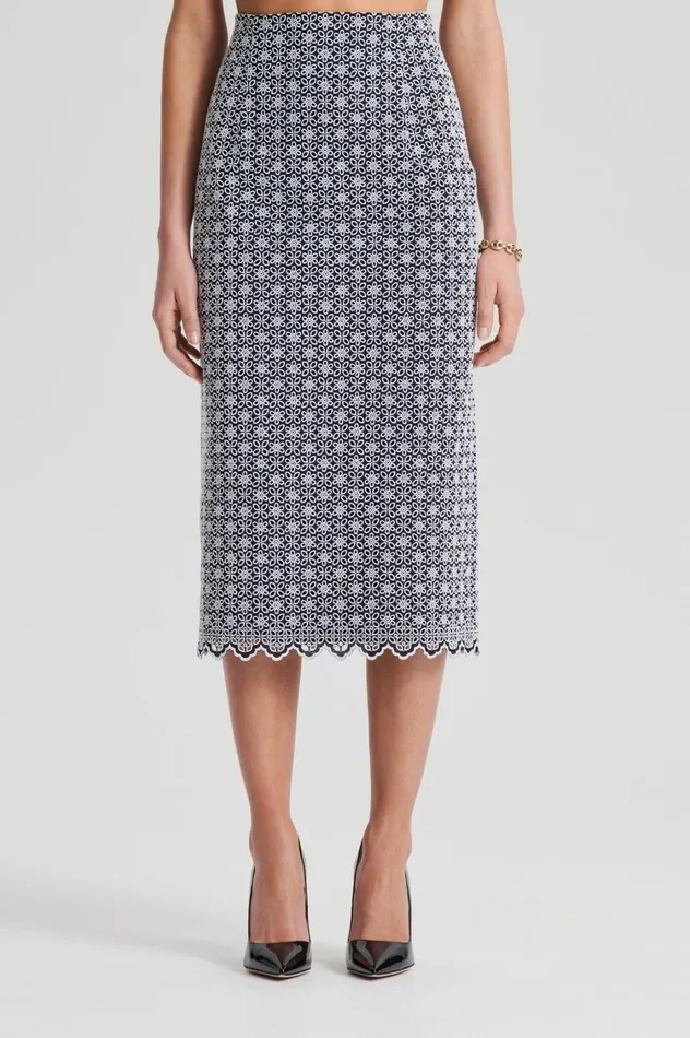 Skirts Women Scanlan Theodore EMBROIDERED FLORAL SKIRT Blackwhite Skirts Women Scanlan Theodore EMBROIDERED FLORAL SKIRT Blackwhite