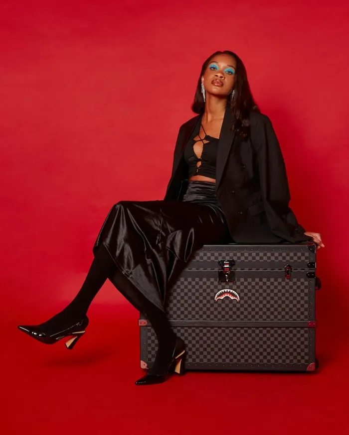 SPRAYGROUND VANQUISH II WARDROBE TRUNK Bags