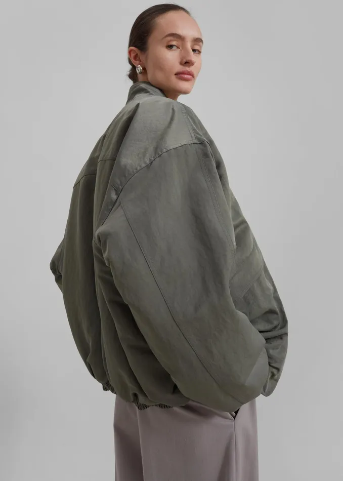 The Frankie Shop Outerwear Seth Oversized Jacket 8211 Khaki 8211 WomenMen