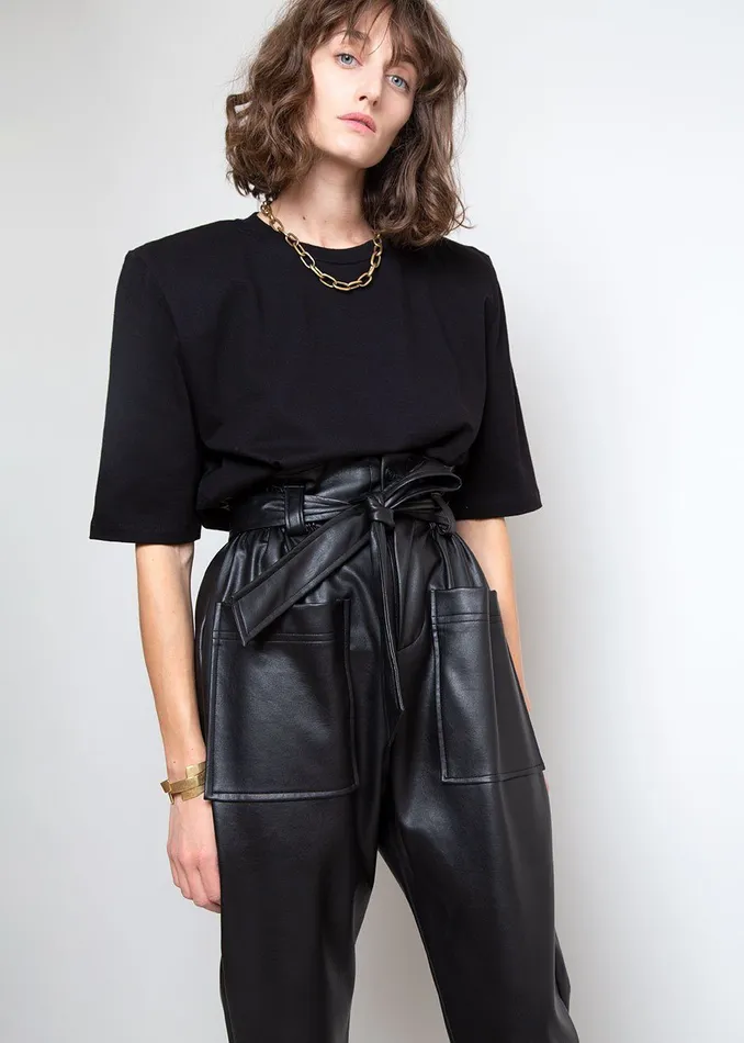 The Frankie Shop Tops Carrington Padded Shoulder Tee 8211 Black 8211 Women