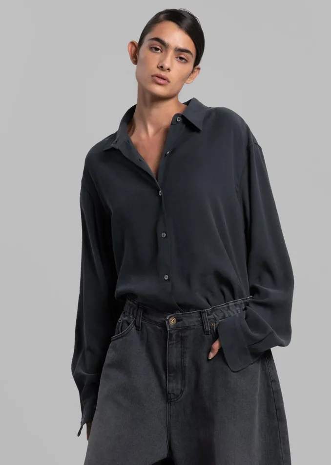 The Frankie Shop Tops Lotta Fluid Shirt 8211 Charcoal 8211 Women