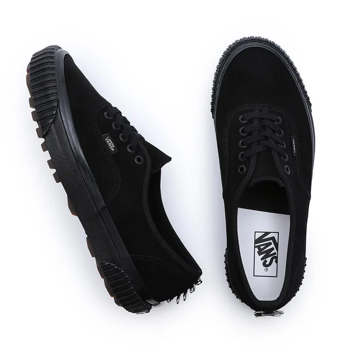 Vans Classics Men Authentic 44 Lug DX Shoes Black