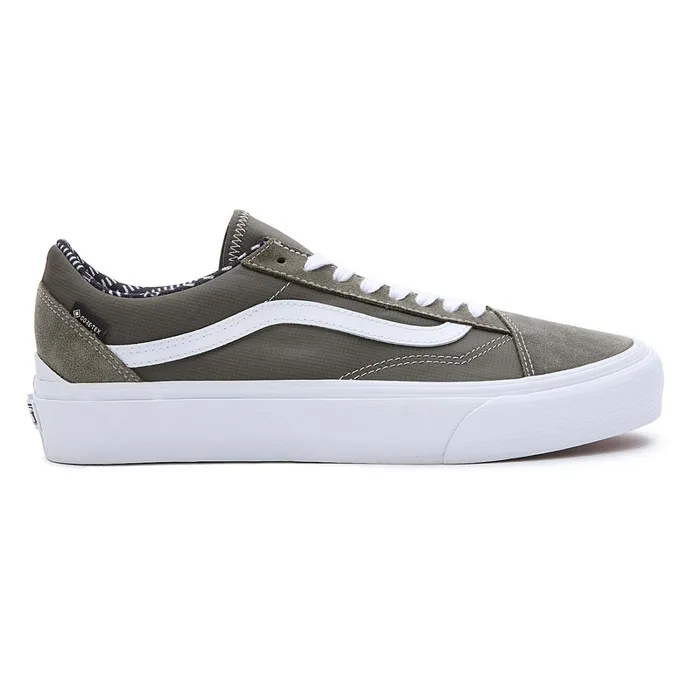 Vans Classics Men GoreTex Old Skool Shoes Green