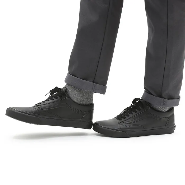 Vans Classics Women Classic Tumble Old Skool Shoes Black