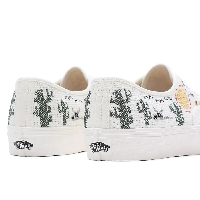 Vans Classics Women Desert Embroidery Authentic VR3 Shoes White