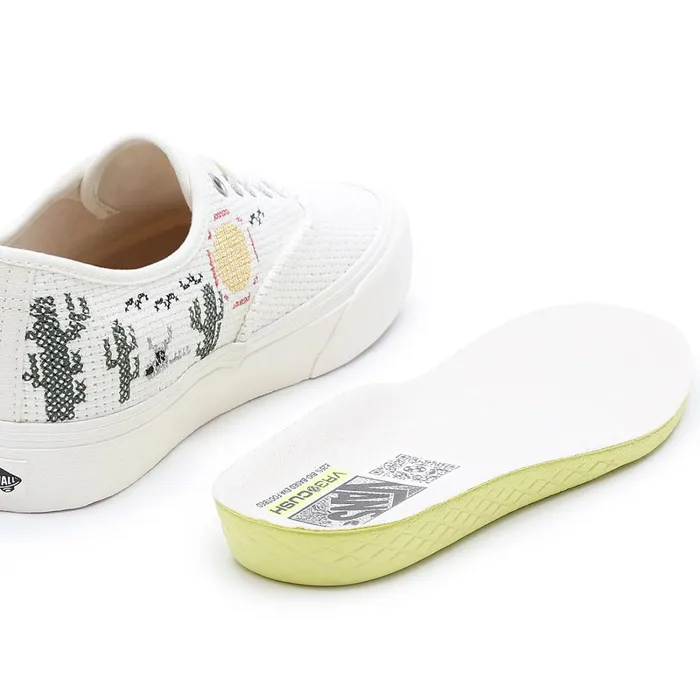 Vans Classics Women Desert Embroidery Authentic VR3 Shoes White