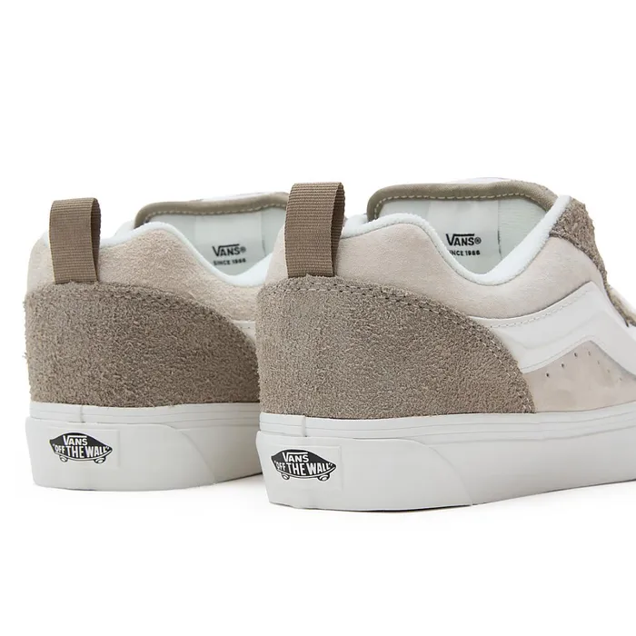 Vans Classics Women Knu Skool Shoes Beige