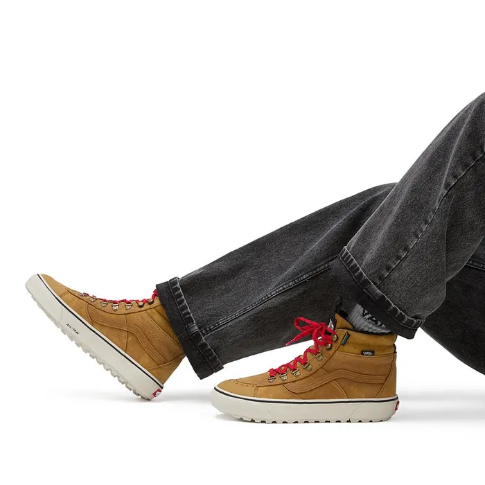 Vans Classics Women Sk8Hi DR MTE2 Shoes Brown