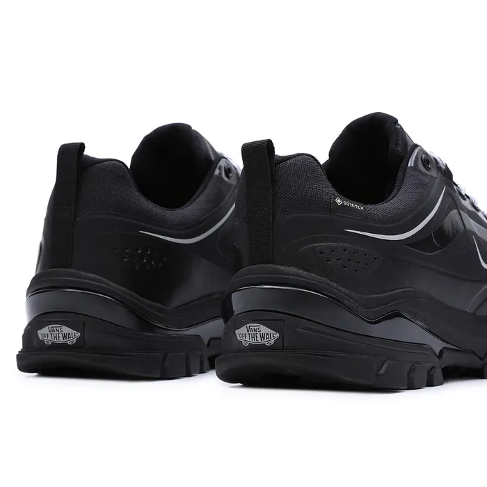 Vans Lowtop Shoes Women GoreTex Amzn MTE3 Shoes Black
