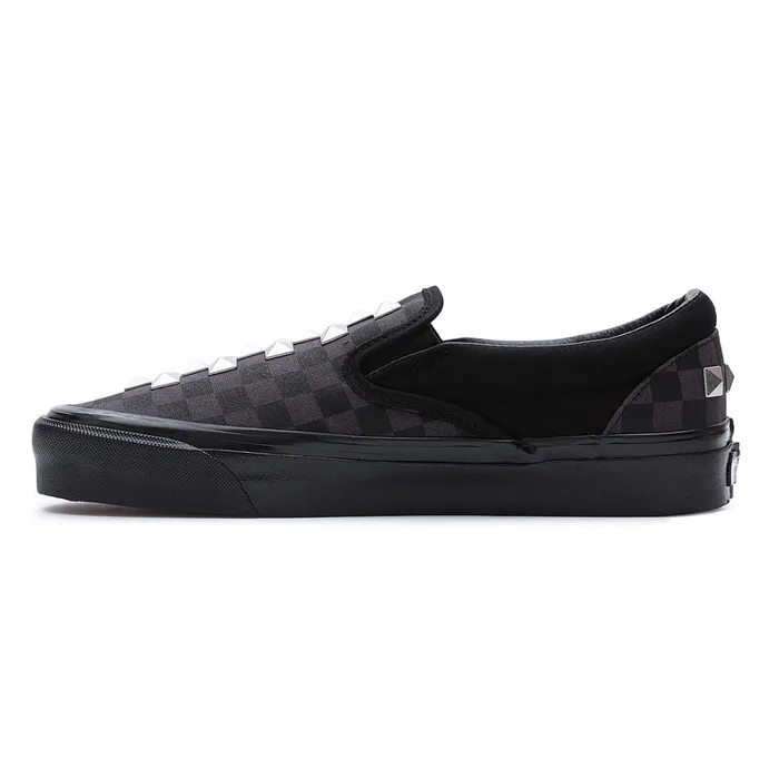 Vans Slipon Shoes Men Classic SlipOn 98 DX Shoes Black
