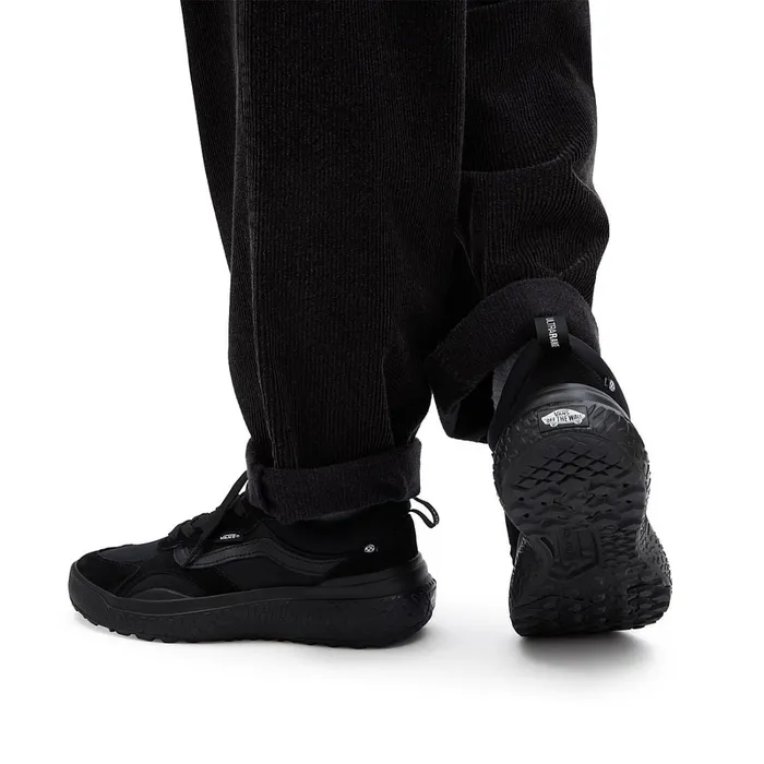 Vans View All Men UltraRange Neo VR3 Shoes Black