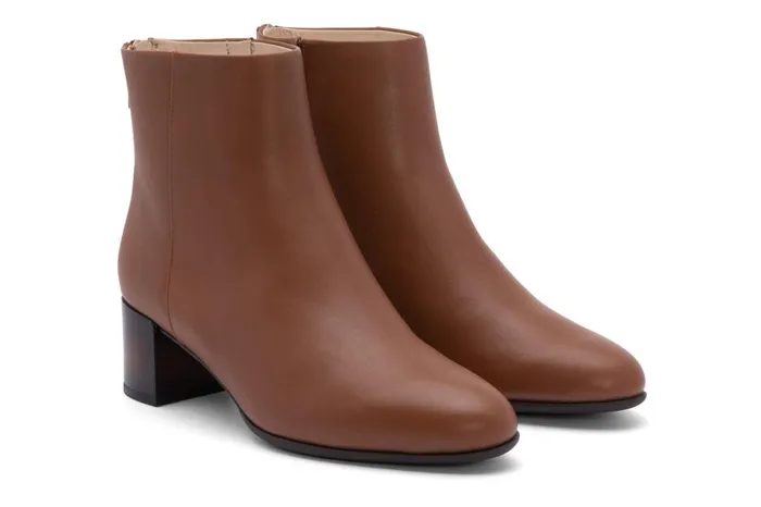 Women ABEO Footwear Boots Plaza Back Zip Dark Tan Women ABEO Footwear Boots Plaza Back Zip Dark Tan