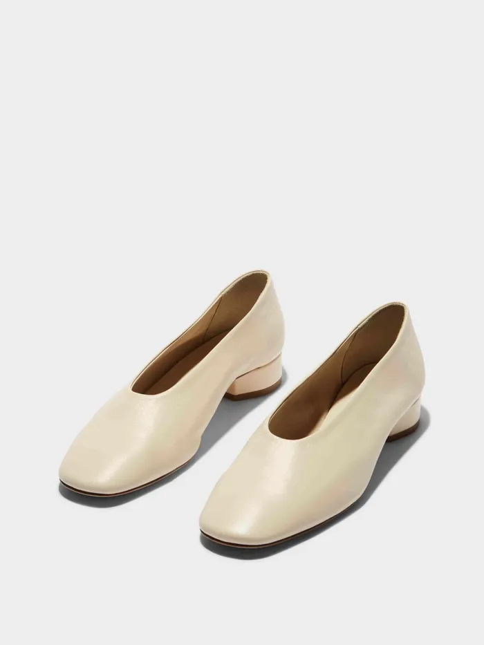 Women Aeyde DELIA Creamy Leather Flat Aeyde Flats