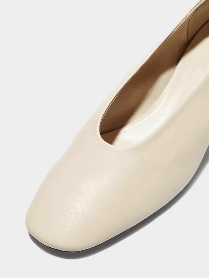 Women Aeyde DELIA Creamy Leather Flat Aeyde Flats