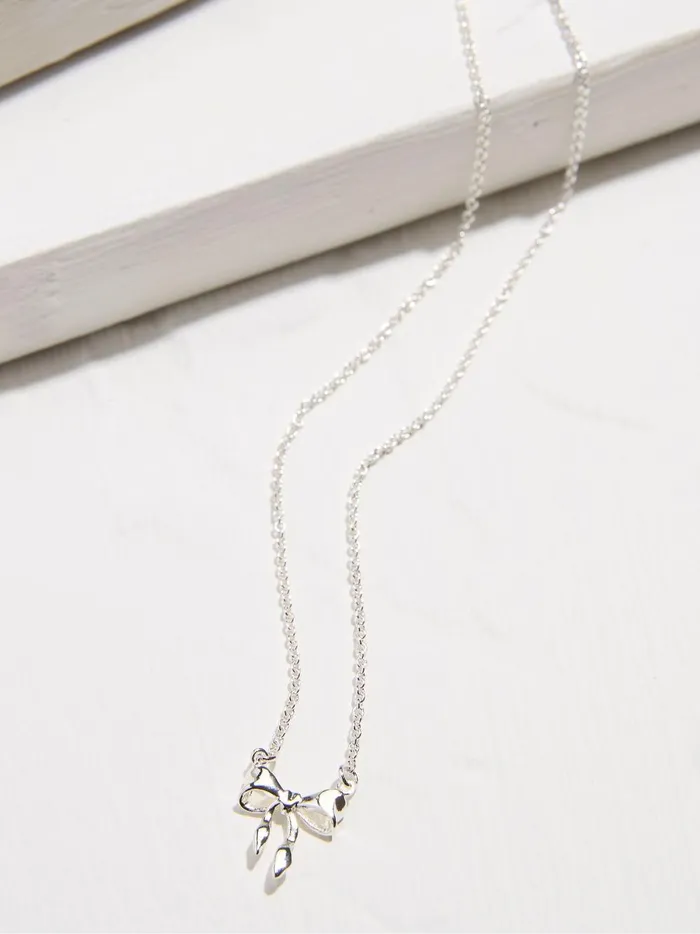Women Jewellery Fat Face Silver Bow Necklace Women Jewellery Fat Face Silver Bow Necklace