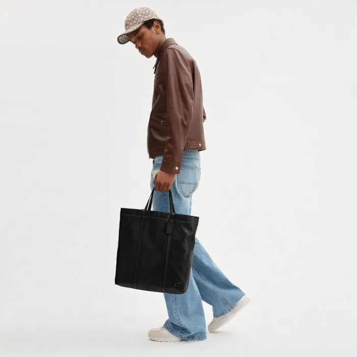 WomenMen Totes and Carryalls Coach Hall Tote Black