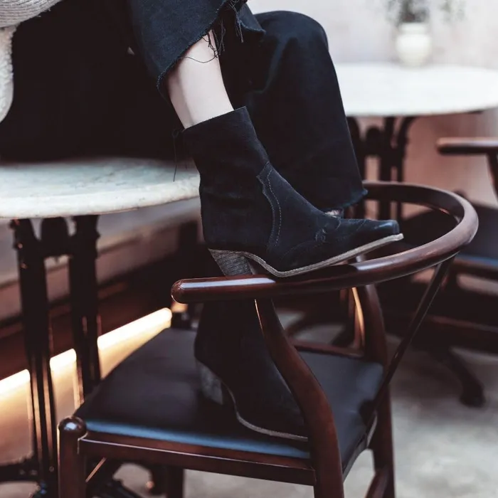 Women Moda In Pelle Heeled And Wedge Boots Carollina Black Suede
