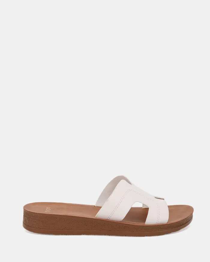 Women RYLEIGH WHITE Sandals Flat Sandals NOVO Shoes